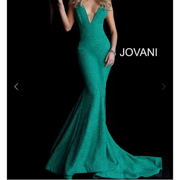 Jovani Dresses & Skirts - Jovani size 4 formal dress